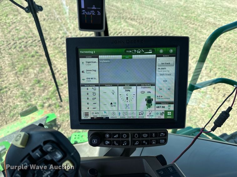 image for item DQ6739 2018 John Deere S790 combine