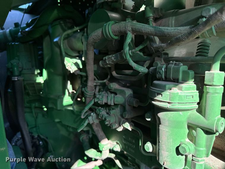 image for item DQ6739 2018 John Deere S790 combine