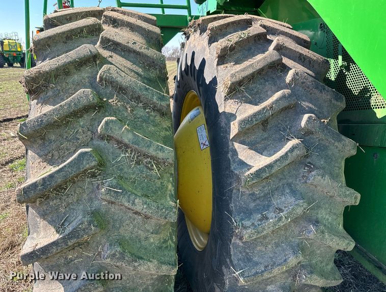 image for item DQ6739 2018 John Deere S790 combine