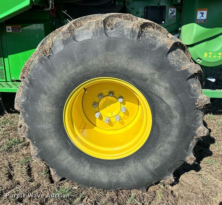 image for item DQ6739 2018 John Deere S790 combine