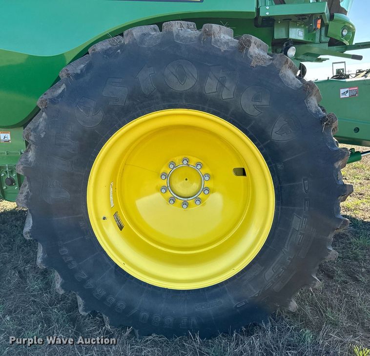 image for item DQ6739 2018 John Deere S790 combine