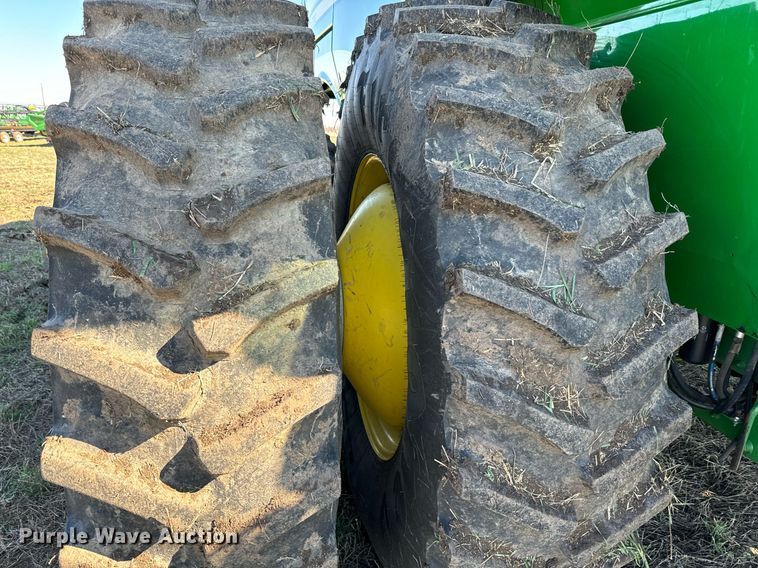 image for item DQ6739 2018 John Deere S790 combine