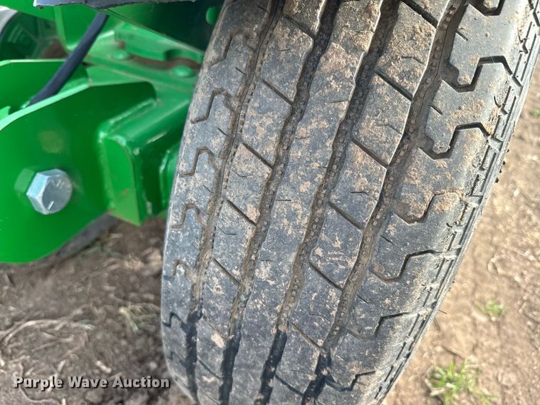 image for item DQ6740 Dose header trailer