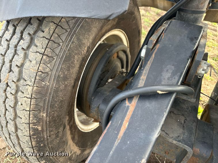 image for item DQ6741 Maurer M48-HD header trailer