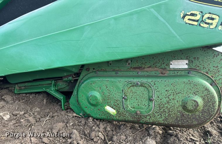 image for item DQ6743 John Deere 1293 corn head