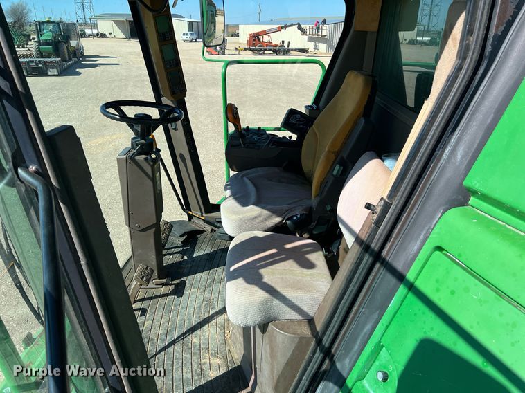 image for item DS2914 2005 John Deere 9760 STS combine