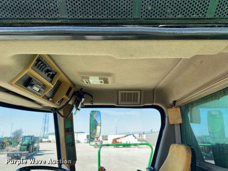 image for item DS2914 2005 John Deere 9760 STS combine