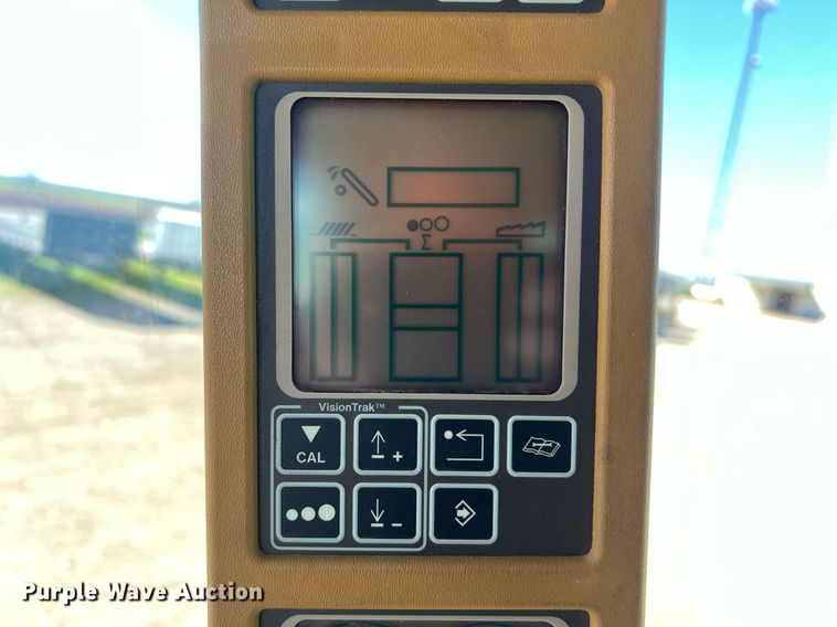 image for item DS2914 2005 John Deere 9760 STS combine