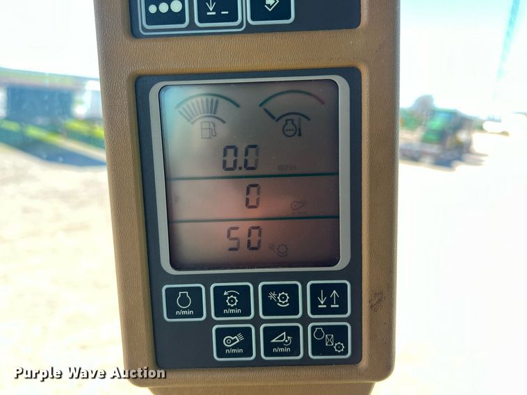 image for item DS2914 2005 John Deere 9760 STS combine