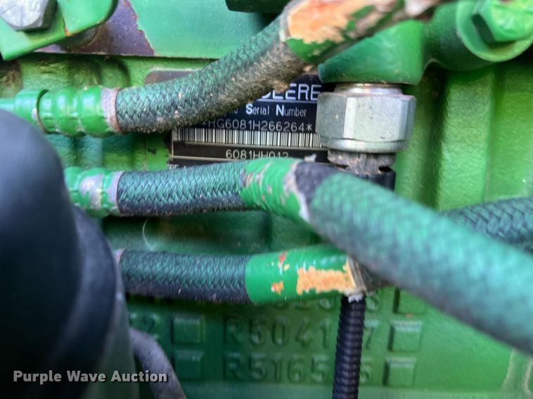 image for item DS2914 2005 John Deere 9760 STS combine