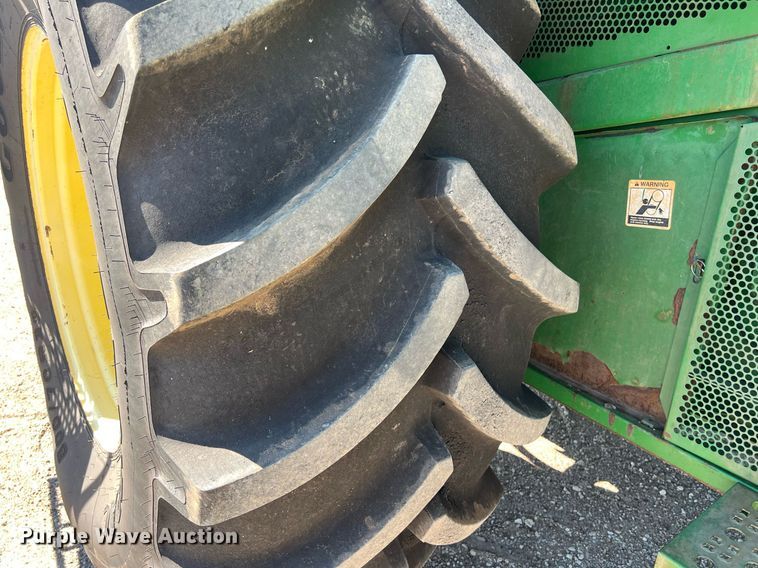 image for item DS2914 2005 John Deere 9760 STS combine