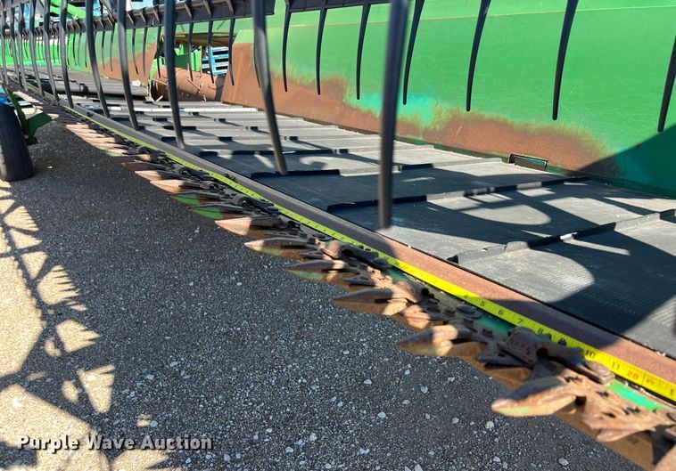 image for item DS2915 John Deere 930D draper head