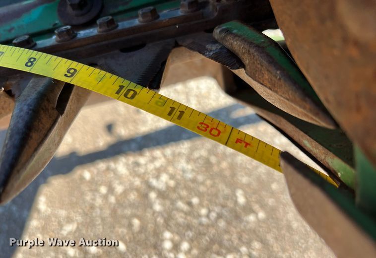image for item DS2915 John Deere 930D draper head