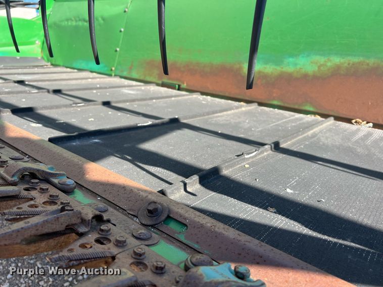 image for item DS2915 John Deere 930D draper head