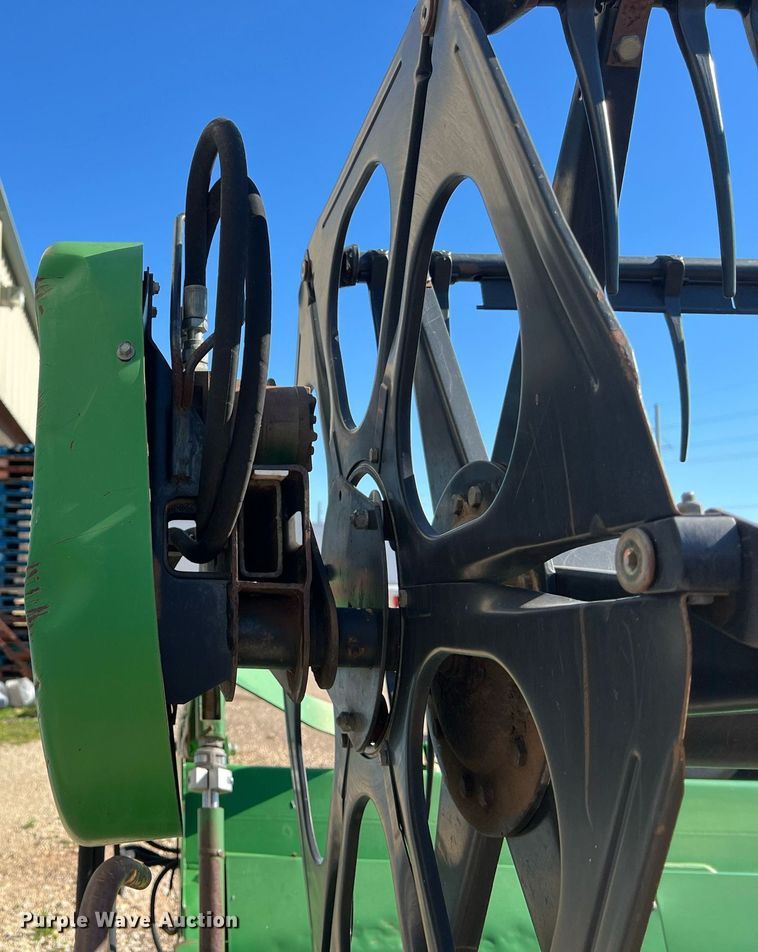 image for item DS2915 John Deere 930D draper head