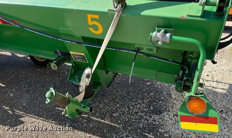 image for item DS2915 John Deere 930D draper head