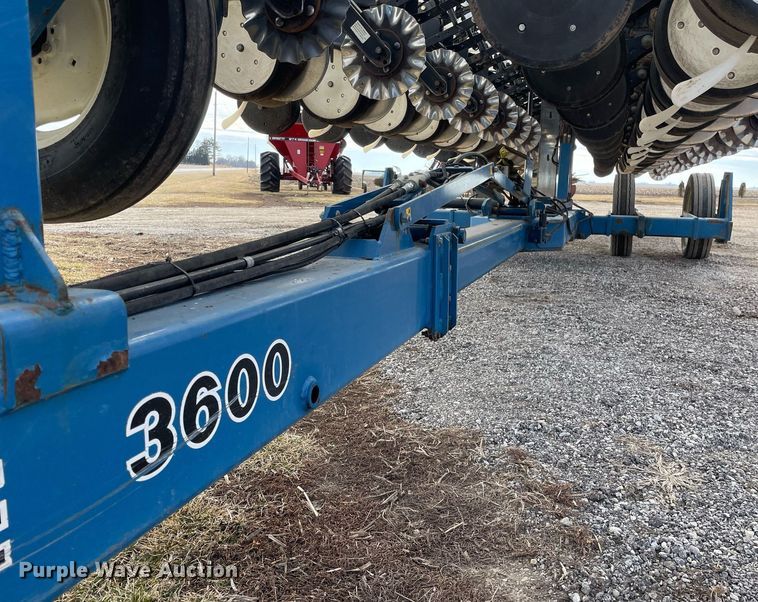 image for item DS5455 Kinze  3600 split row no-till planter