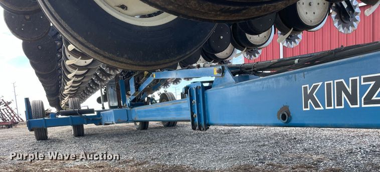 image for item DS5455 Kinze  3600 split row no-till planter