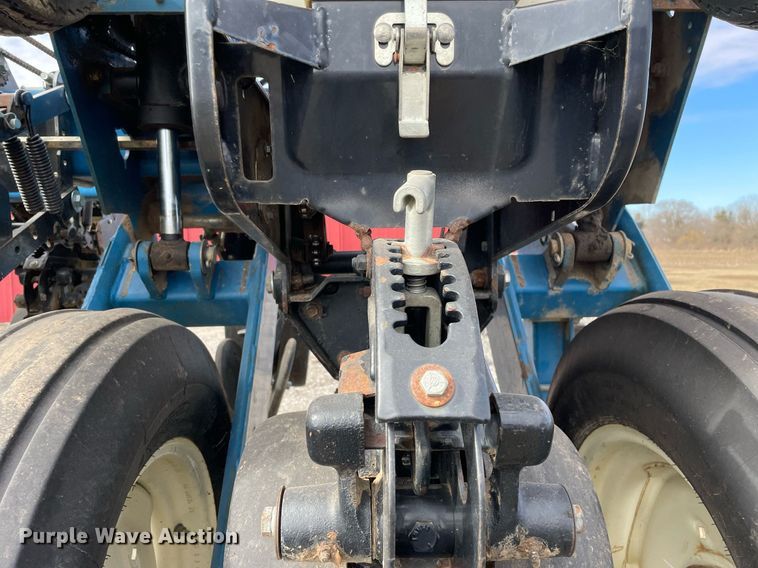image for item DS5455 Kinze  3600 split row no-till planter