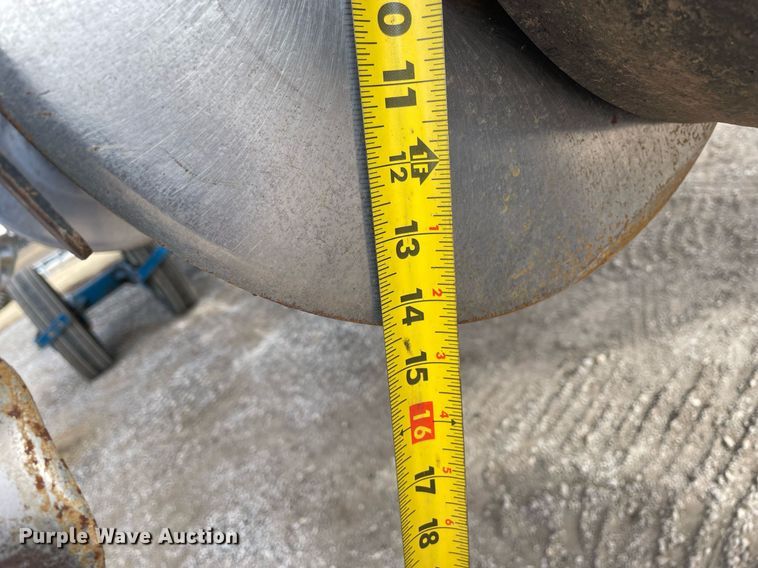 image for item DS5455 Kinze  3600 split row no-till planter