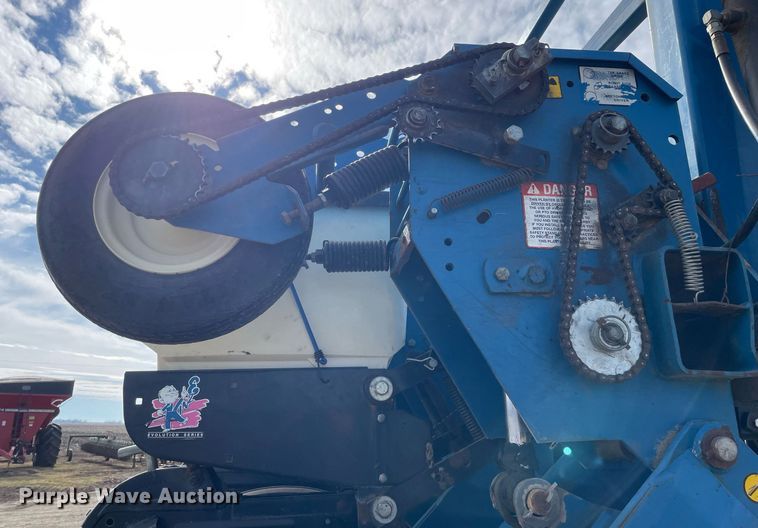 image for item DS5455 Kinze  3600 split row no-till planter