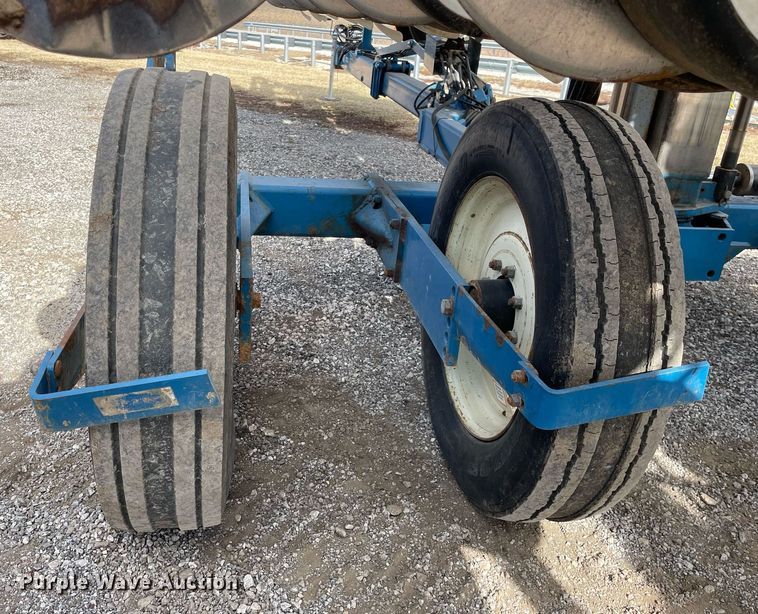 image for item DS5455 Kinze  3600 split row no-till planter