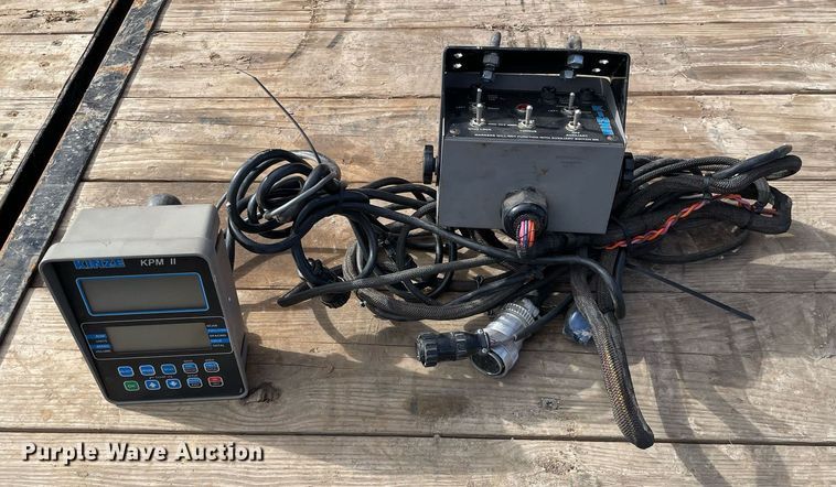 image for item DS5455 Kinze  3600 split row no-till planter