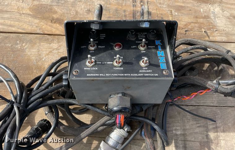 image for item DS5455 Kinze  3600 split row no-till planter