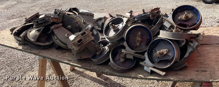 image for item DS5455 Kinze  3600 split row no-till planter