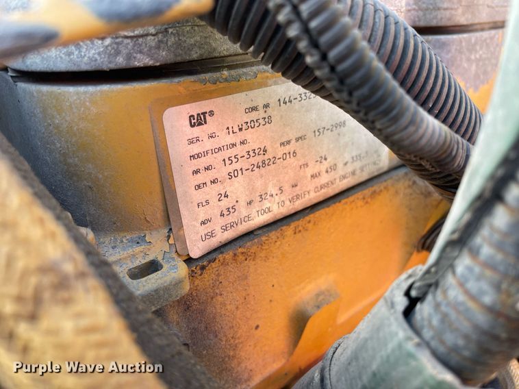 image for item DS5456 1999 Freightliner Cascadia semi truck