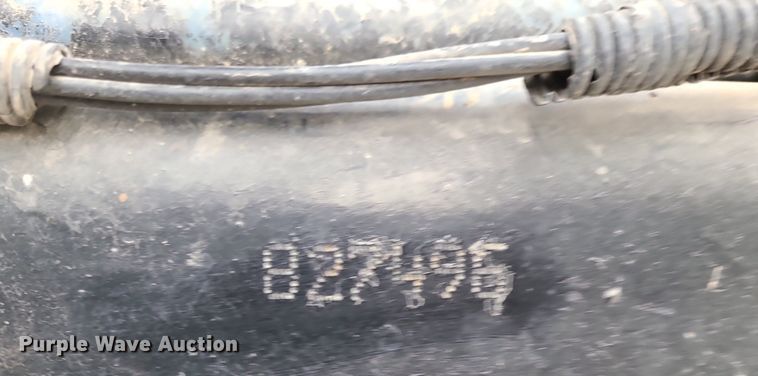 image for item DS7259 1994 White GMC truck cab and chassis