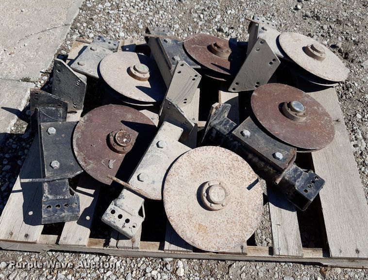 image for item DV9817 John Deere 7200 planter