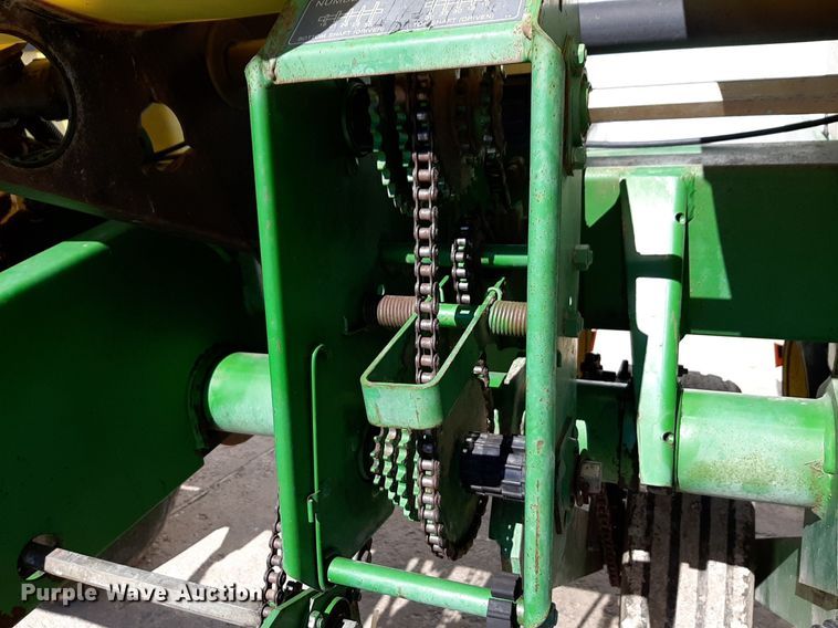 image for item DV9817 John Deere 7200 planter