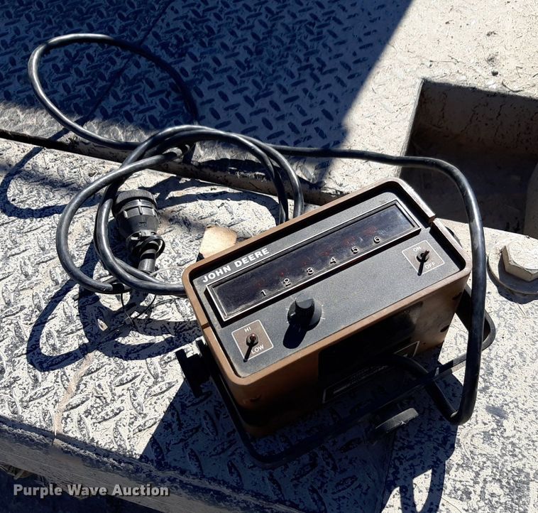 image for item DV9817 John Deere 7200 planter