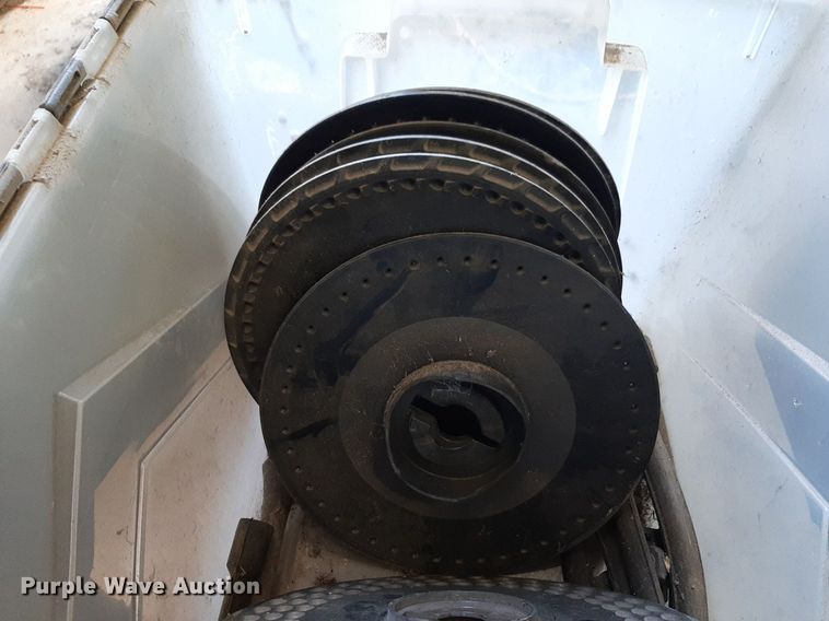 image for item DV9817 John Deere 7200 planter