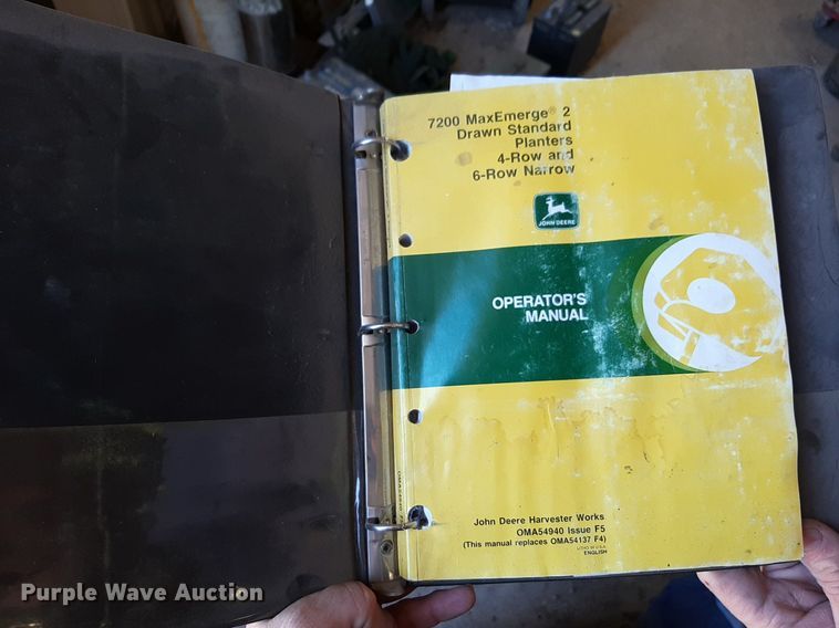 image for item DV9817 John Deere 7200 planter