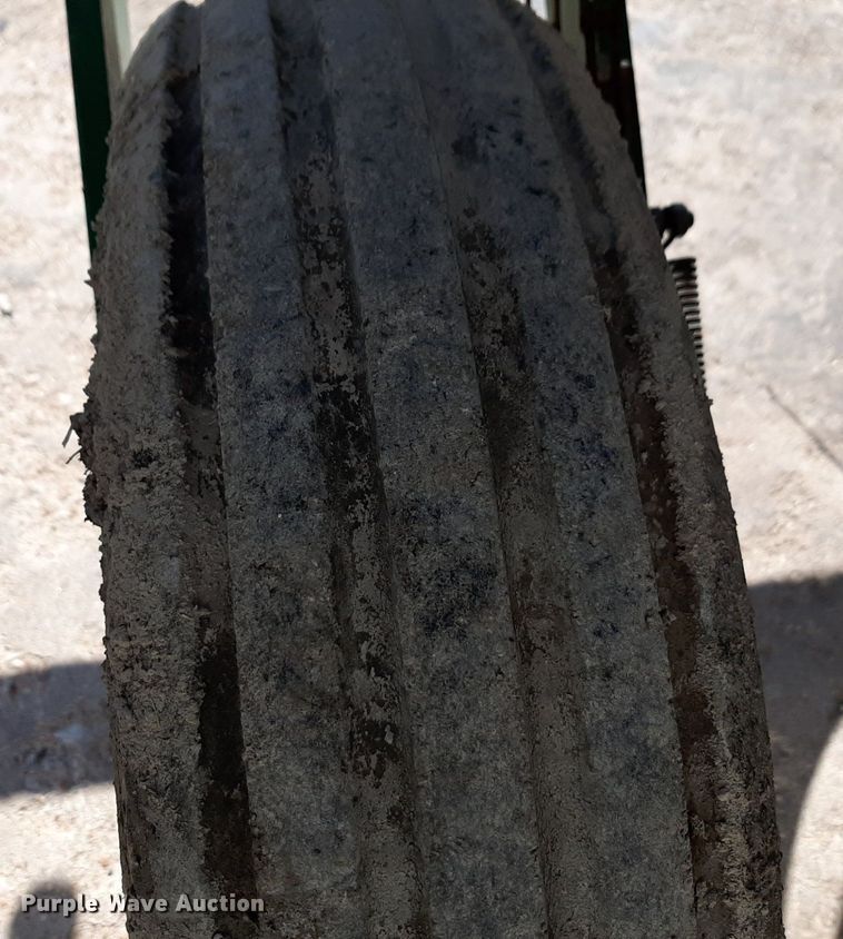 image for item DV9817 John Deere 7200 planter