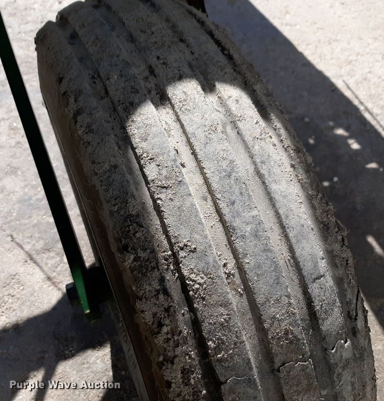 image for item DV9817 John Deere 7200 planter