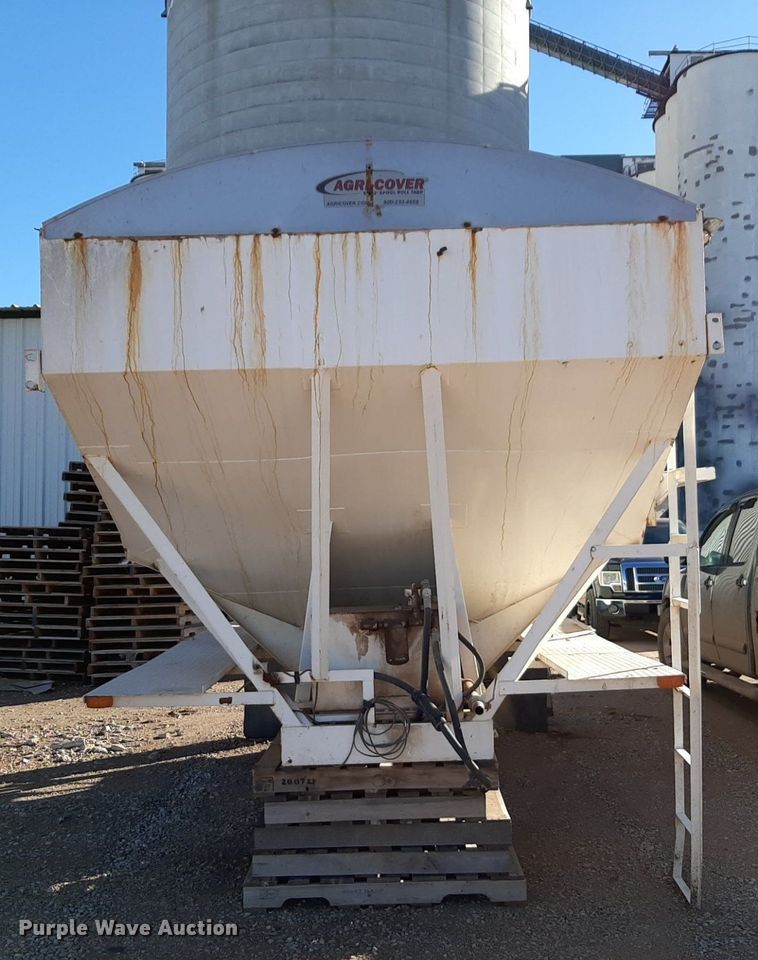 image for item DV9819 Fertilizer delivery bed