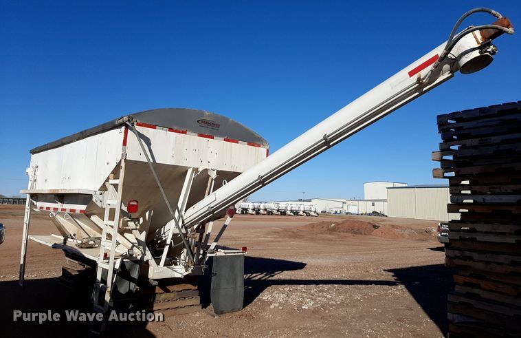 image for item DV9819 Fertilizer delivery bed