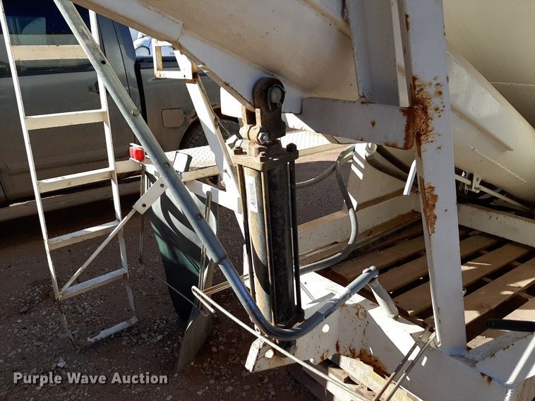 image for item DV9819 Fertilizer delivery bed