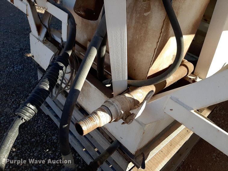 image for item DV9819 Fertilizer delivery bed