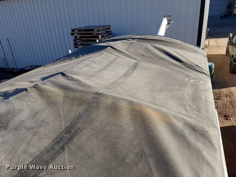 image for item DV9819 Fertilizer delivery bed