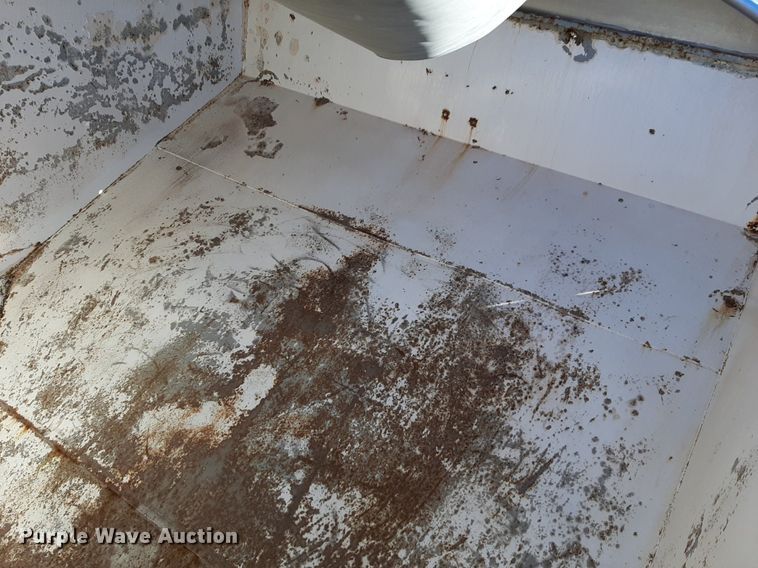 image for item DV9819 Fertilizer delivery bed