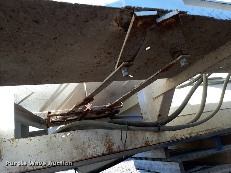 image for item DV9819 Fertilizer delivery bed