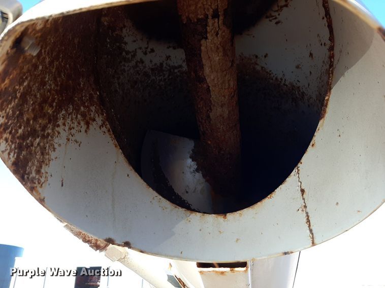 image for item DV9819 Fertilizer delivery bed