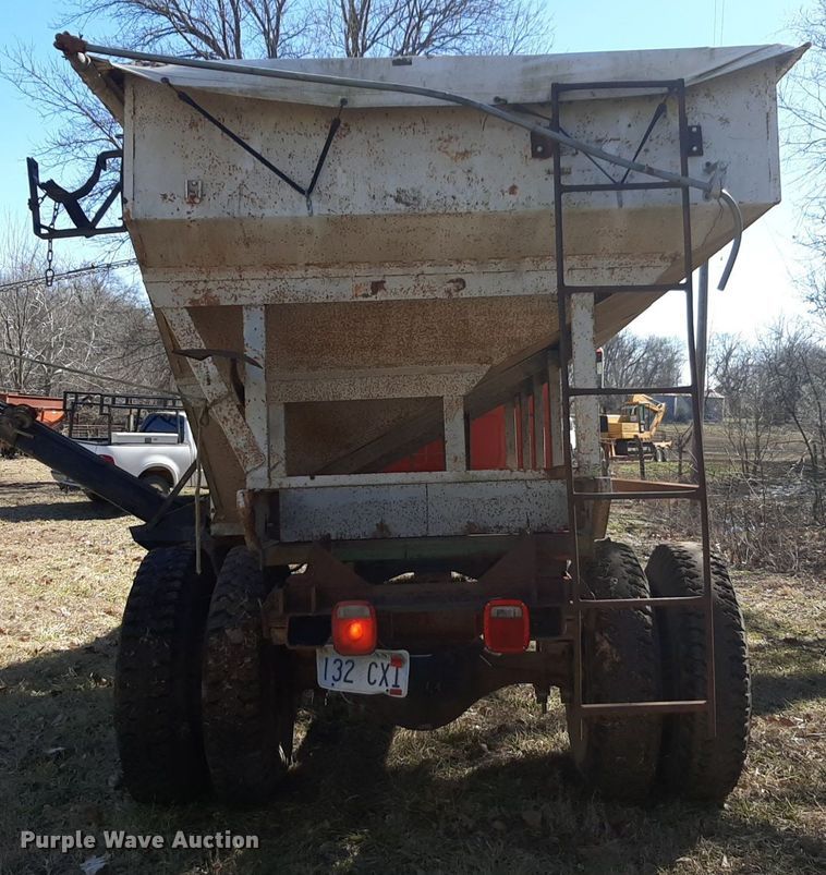 image for item DV9824 1976 Chevrolet C65 grain truck