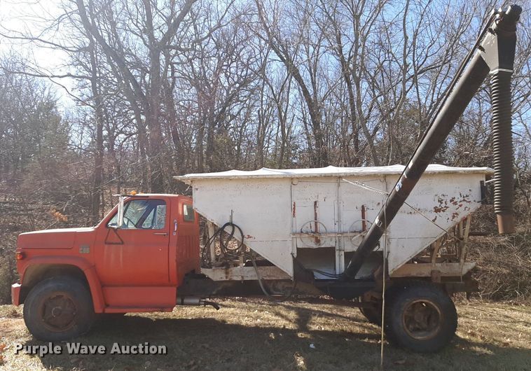 image for item DV9824 1976 Chevrolet C65 grain truck