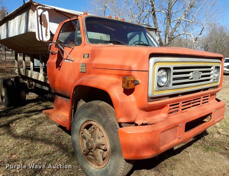 image for item DV9824 1976 Chevrolet C65 grain truck