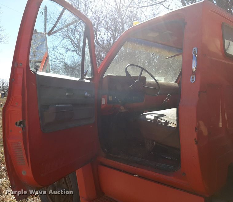 image for item DV9824 1976 Chevrolet C65 grain truck